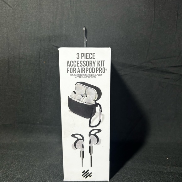 Tech theory 3 part accessory kit for air pod pros - Picture 3 of 5